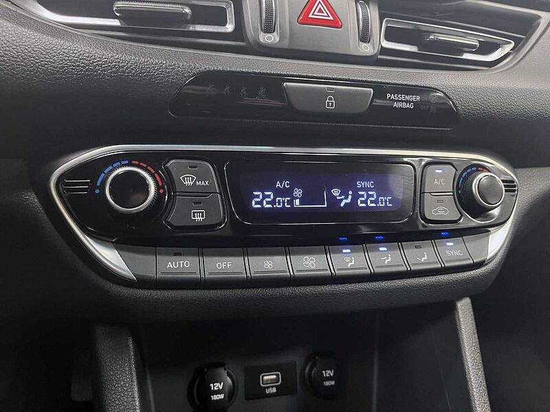 Hyundai i30 1.0 TGDI Klass LR 48V 120